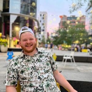 Meet your Posher, Aaron